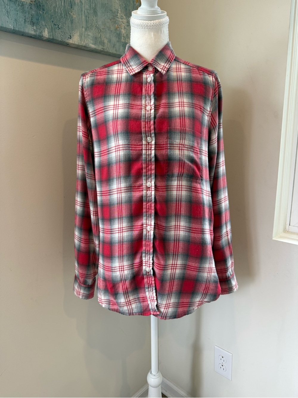American Eagle Outfitters Red and Gray Plaid Boyfriend Fit Button-Down Shirt